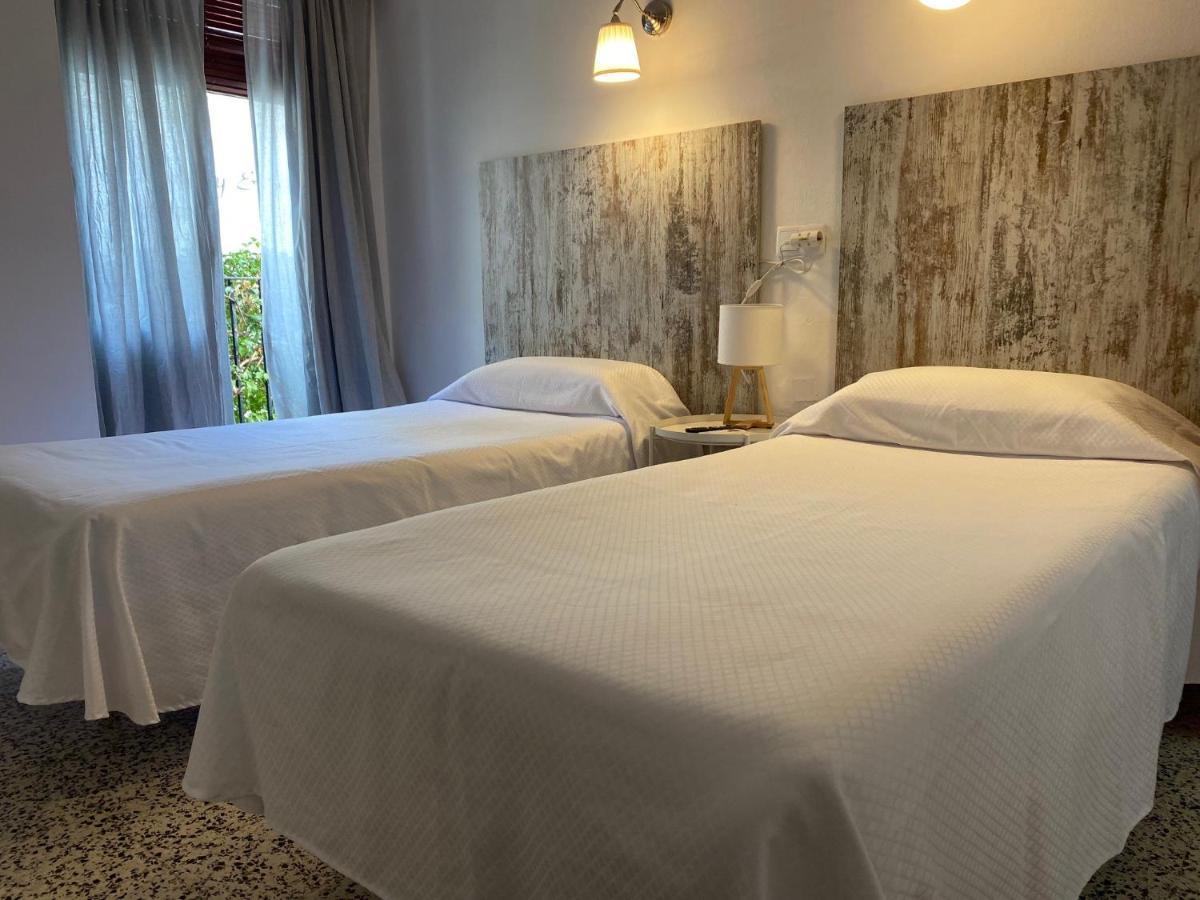 Hostal Paco Марбеля Екстериор снимка