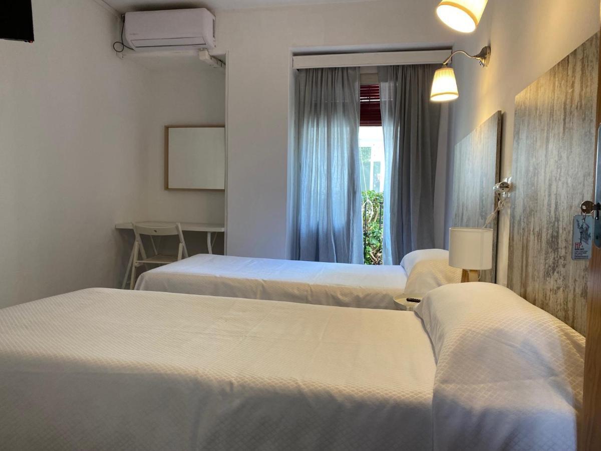 Hostal Paco Марбеля Екстериор снимка