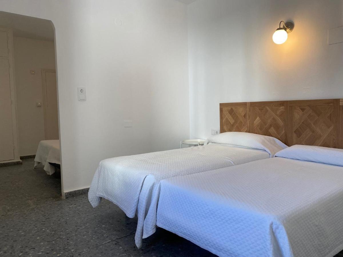 Hostal Paco Марбеля Екстериор снимка