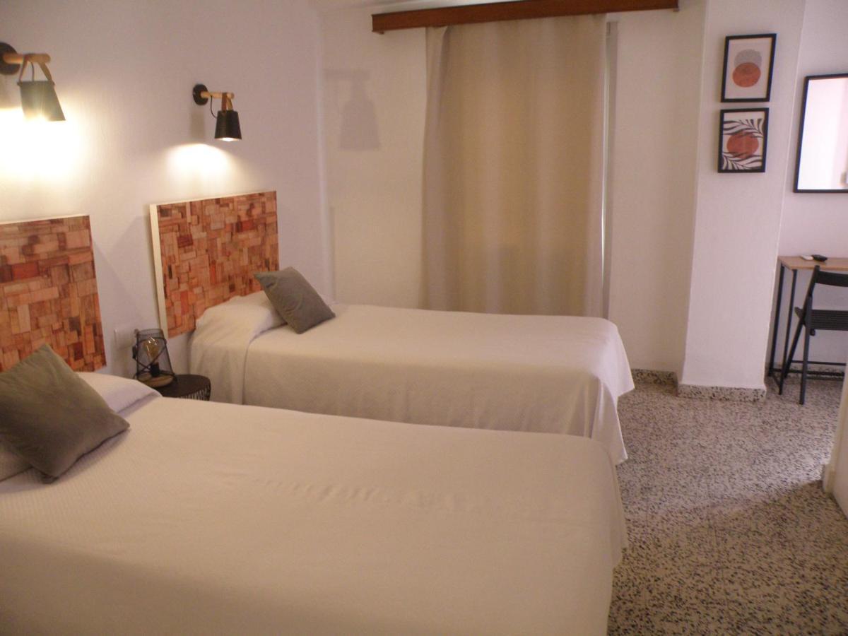 Hostal Paco Марбеля Екстериор снимка