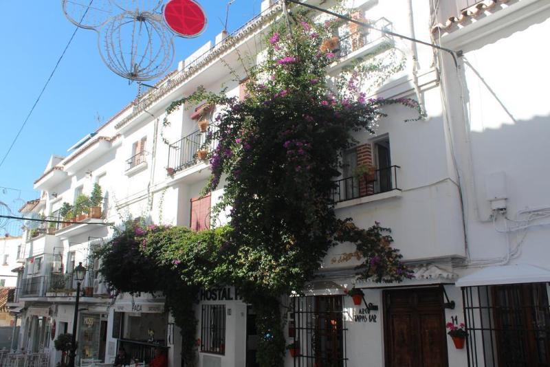 Hostal Paco Марбеля Екстериор снимка